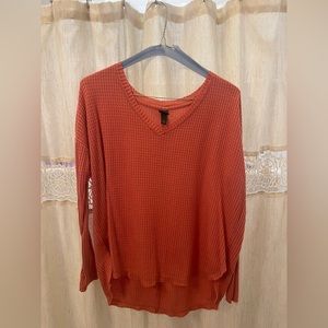 Long sleeve peach shirt XS